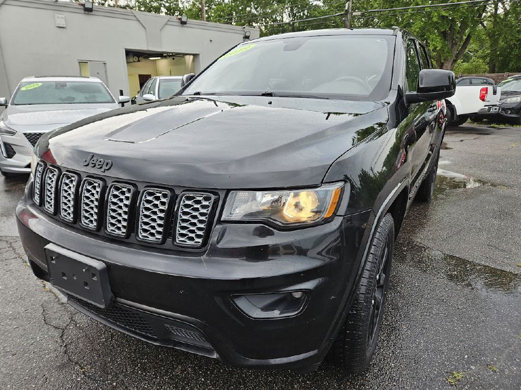 2019 Jeep Grand Cherokee Image 2