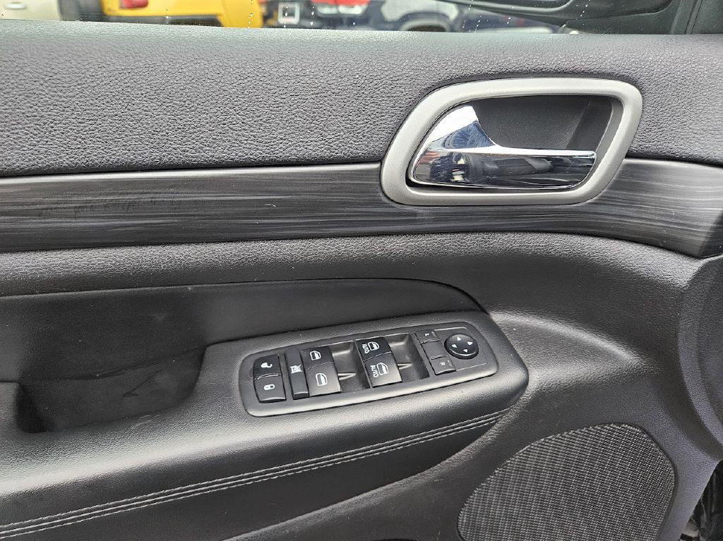2019 Jeep Grand Cherokee Image 16