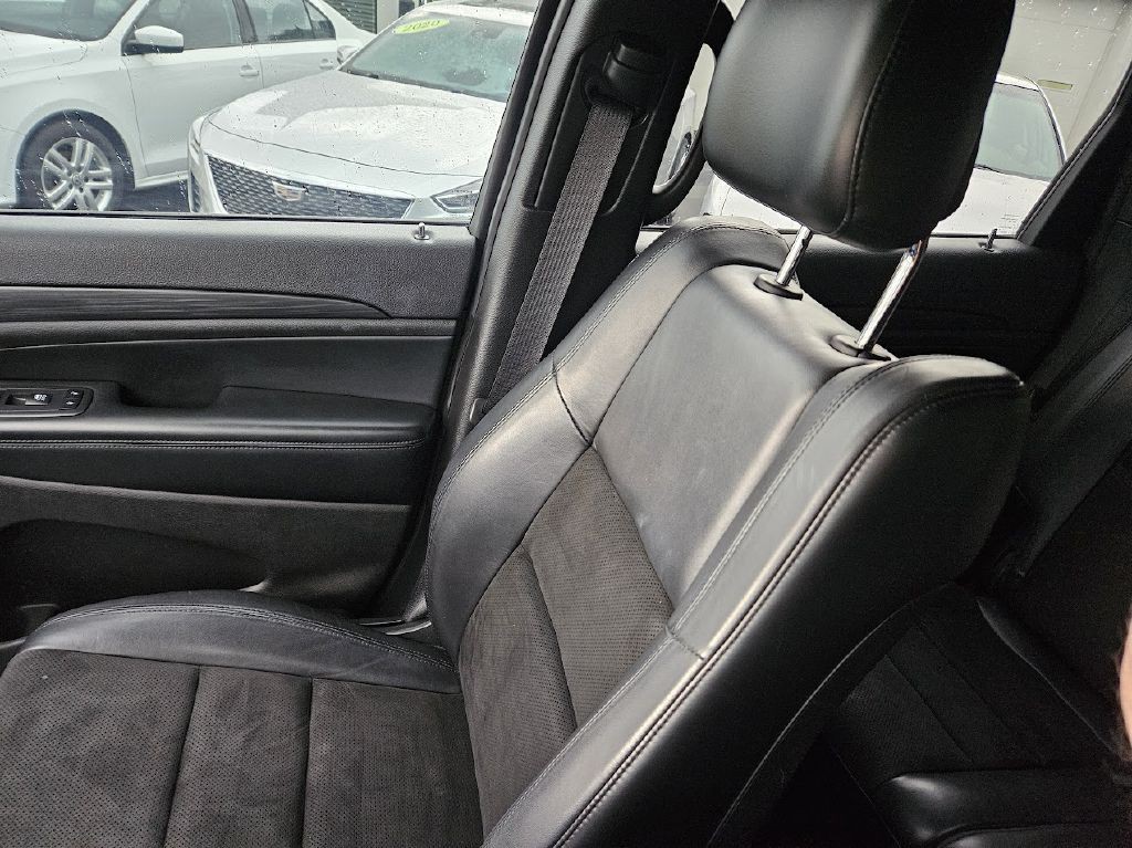 2019 Jeep Grand Cherokee Image 25