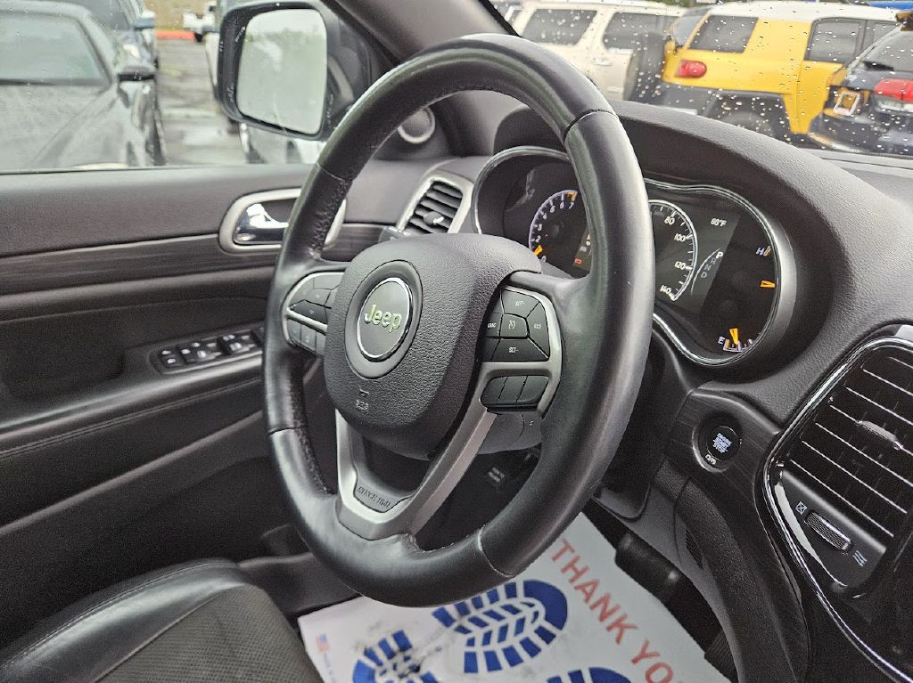 2019 Jeep Grand Cherokee Image 40