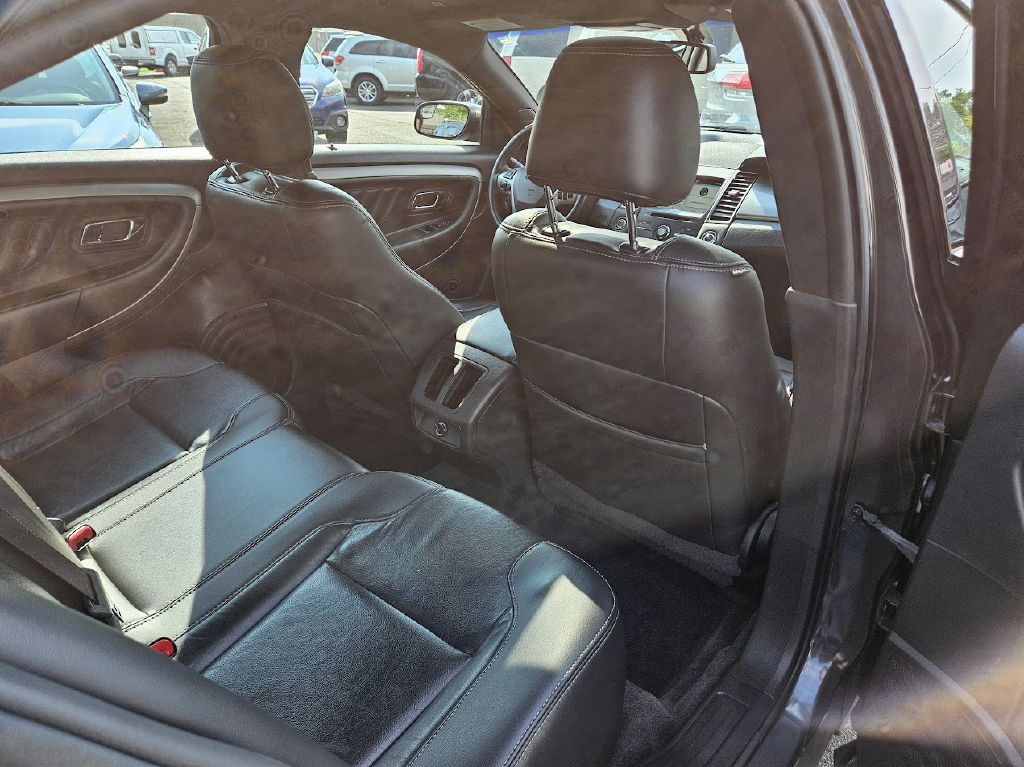 2017 Ford Taurus Image 45