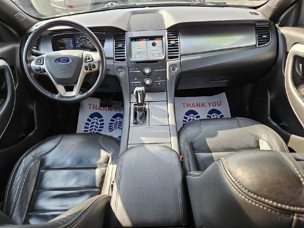 2017 Ford Taurus Image 46