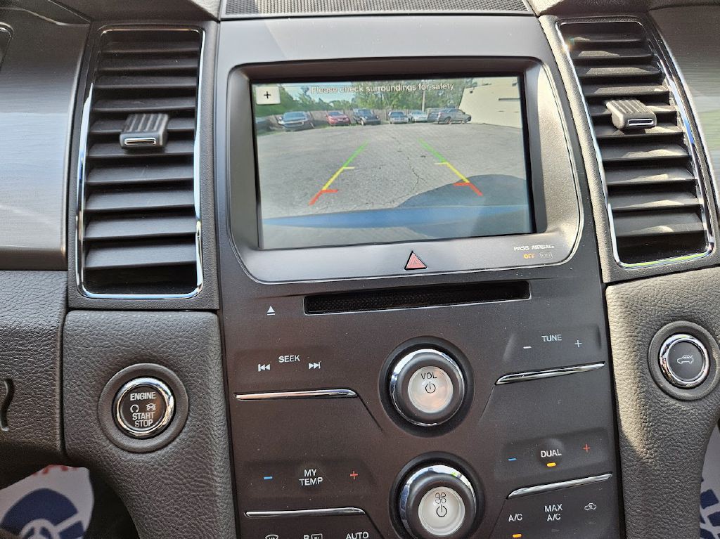 2017 Ford Taurus Image 14