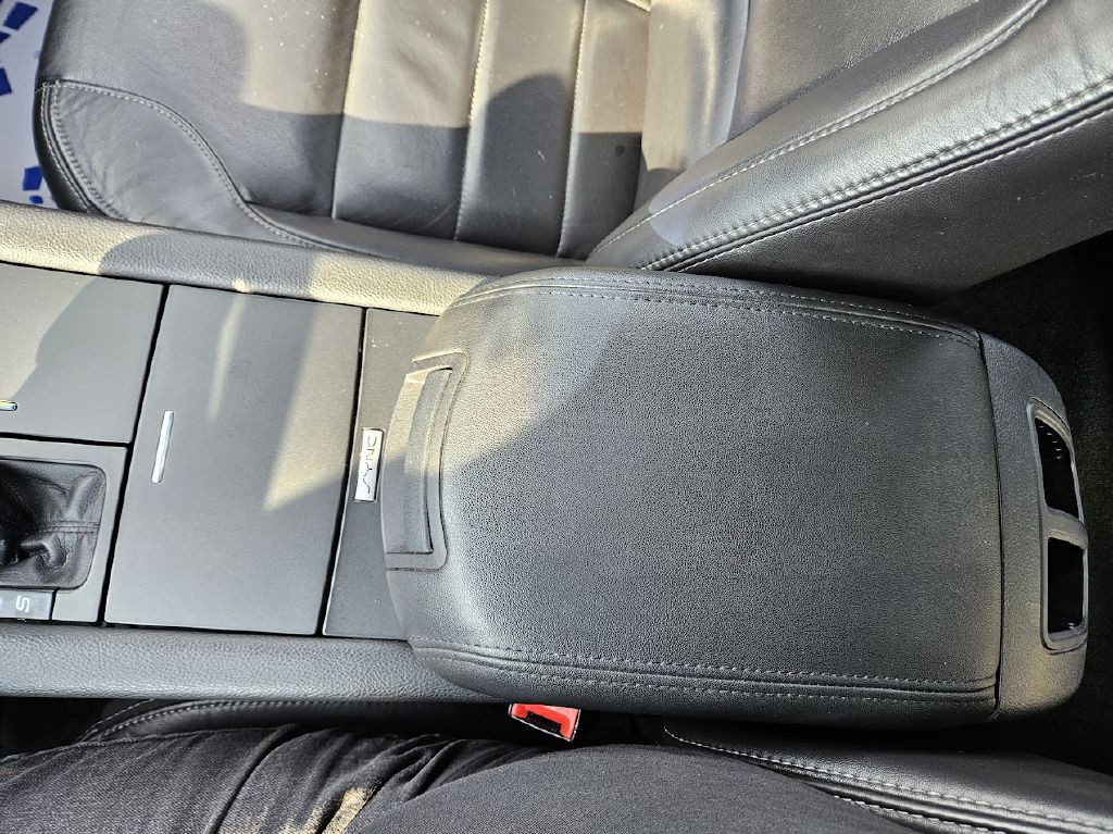 2017 Ford Taurus Image 35