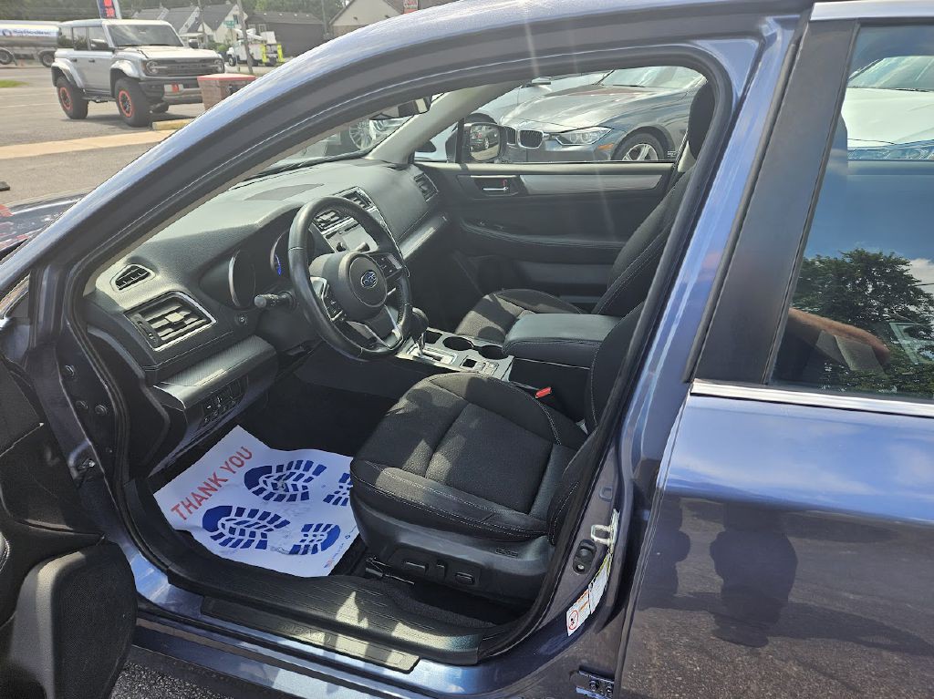 2018 Subaru Legacy Image 11