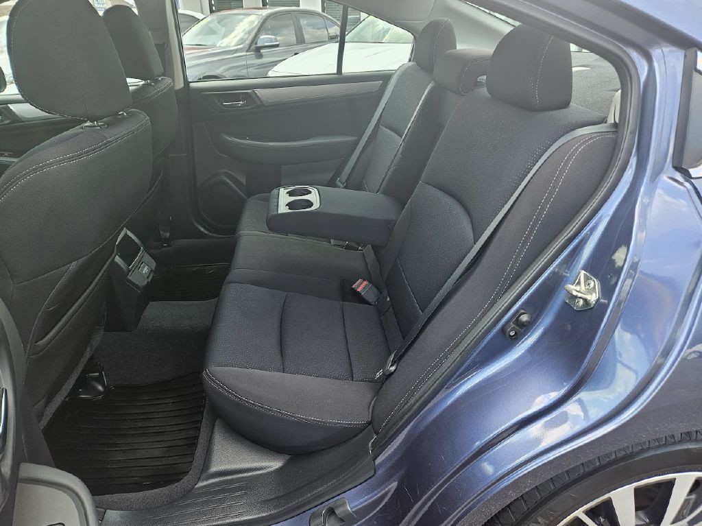 2018 Subaru Legacy Image 30
