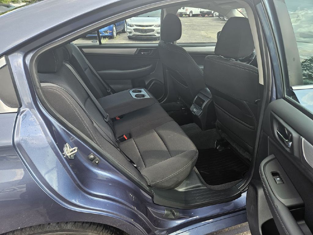 2018 Subaru Legacy Image 38