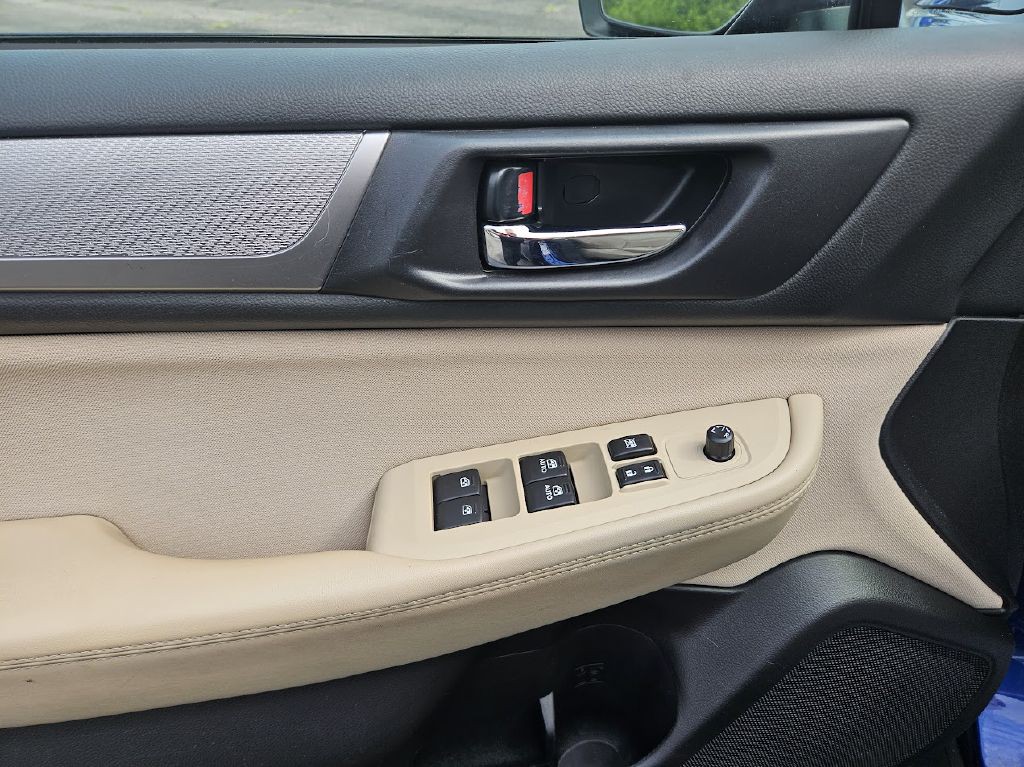 2016 Subaru Outback Image 15