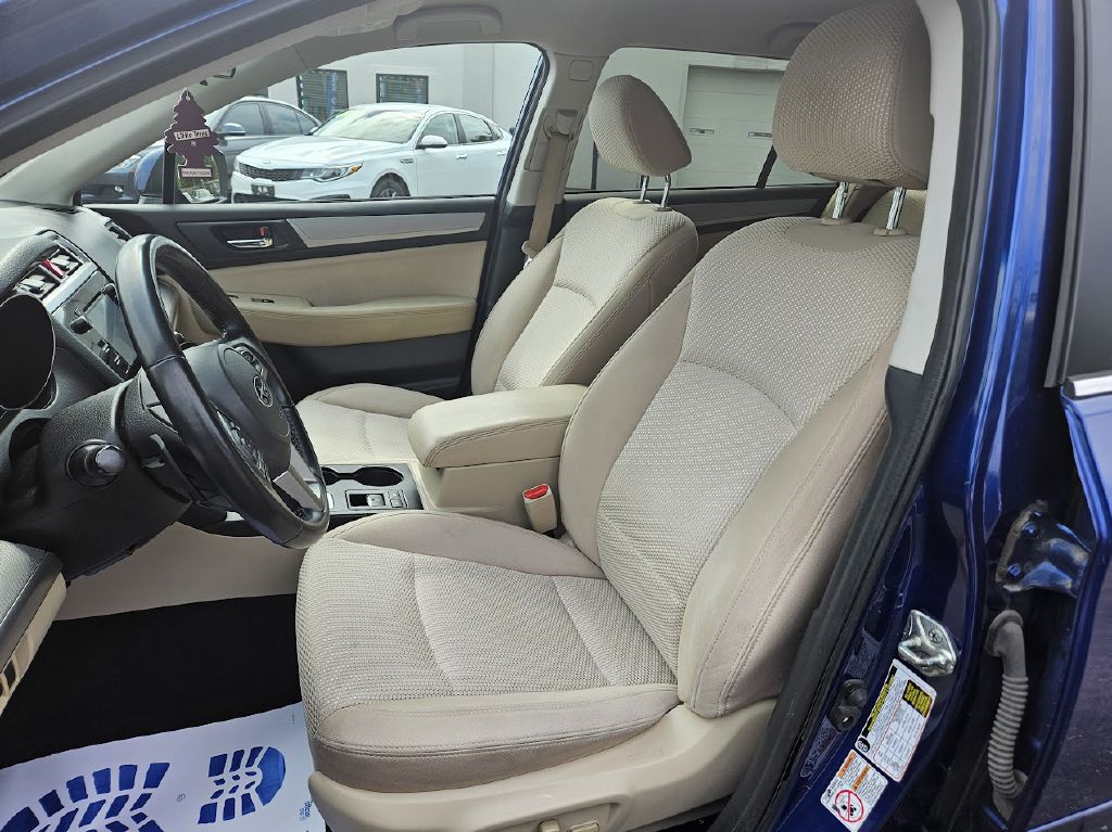 2016 Subaru Outback Image 16