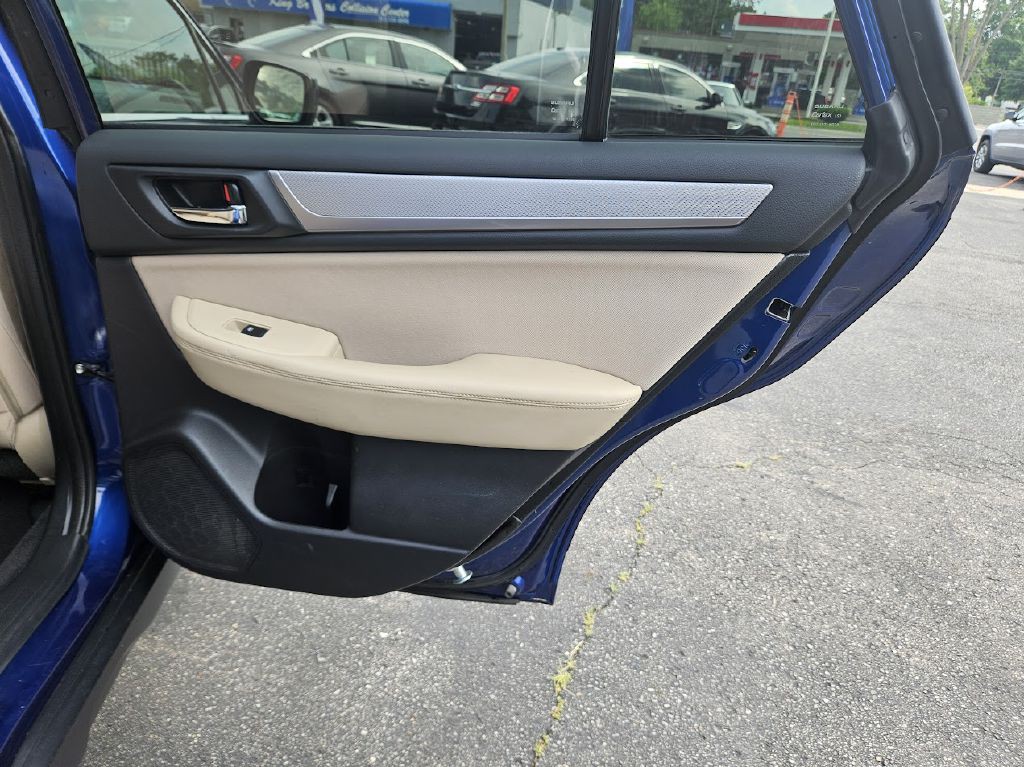 2016 Subaru Outback Image 37