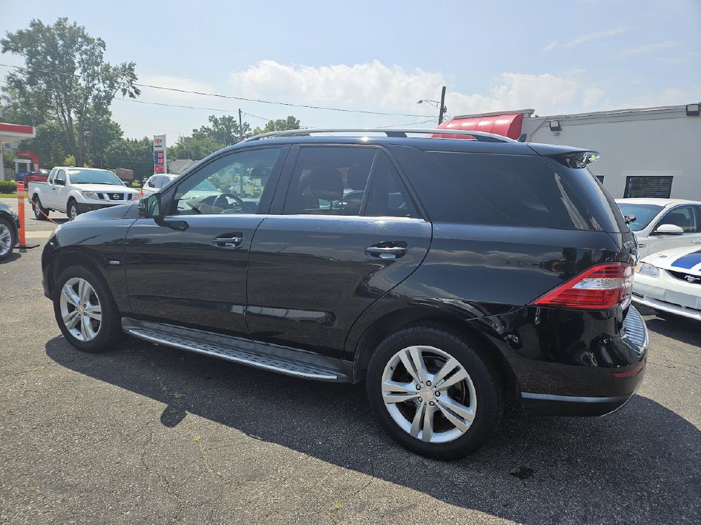 2012 Mercedes-Benz M-Class Image 8