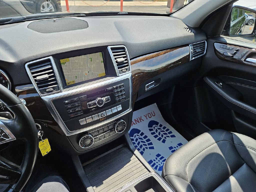 2012 Mercedes-Benz M-Class Image 21