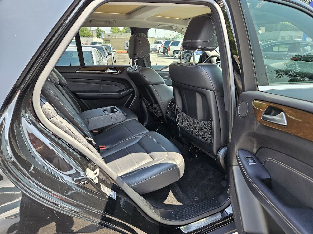 2012 Mercedes-Benz M-Class Image 38