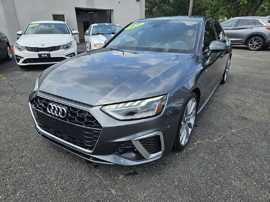 2022 Audi A4 Image 2