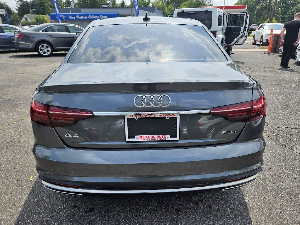 2022 Audi A4 Image 9