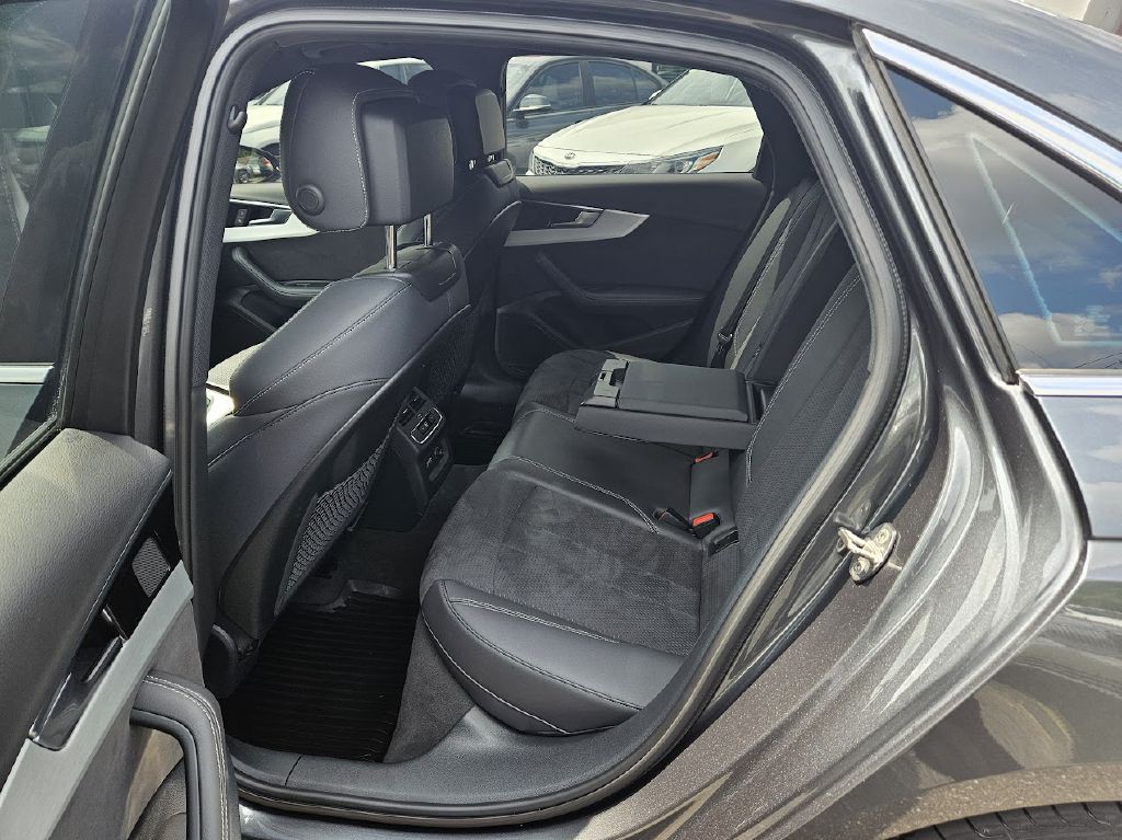 2022 Audi A4 Image 31