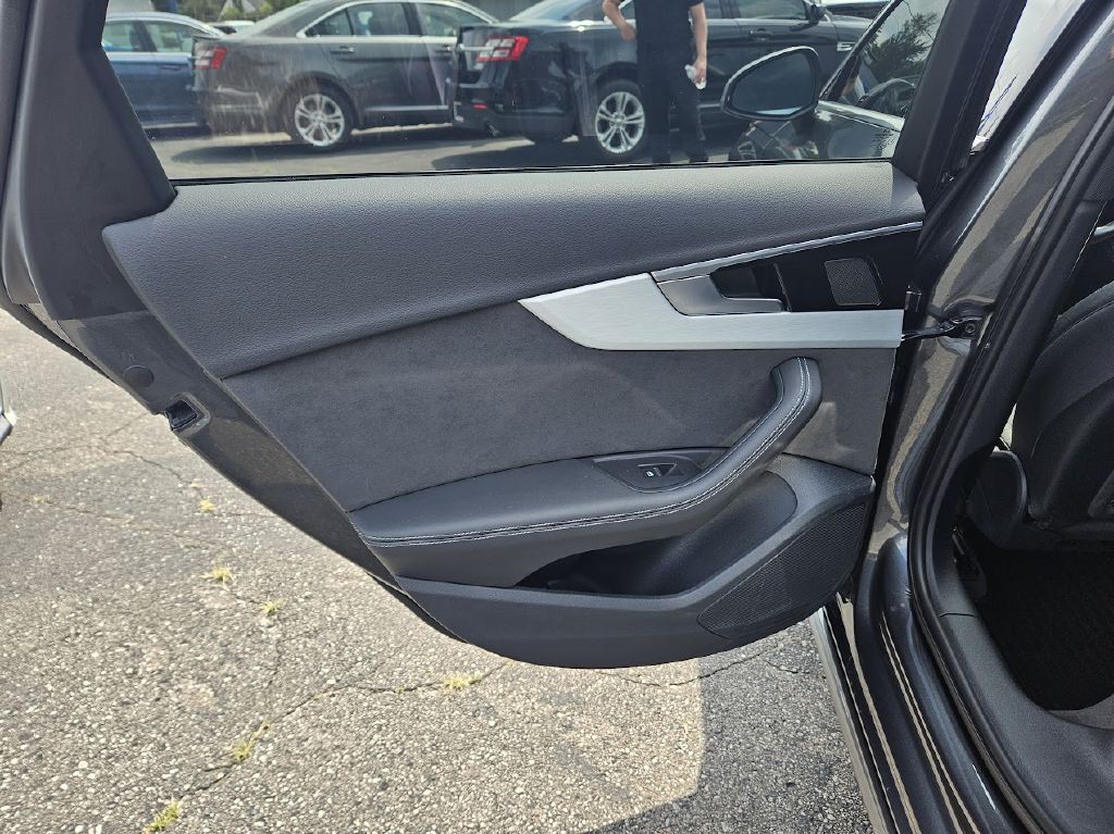 2022 Audi A4 Image 33