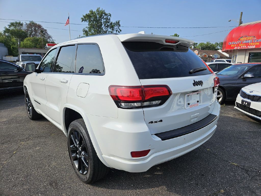 2018 Jeep Grand Cherokee Image 9