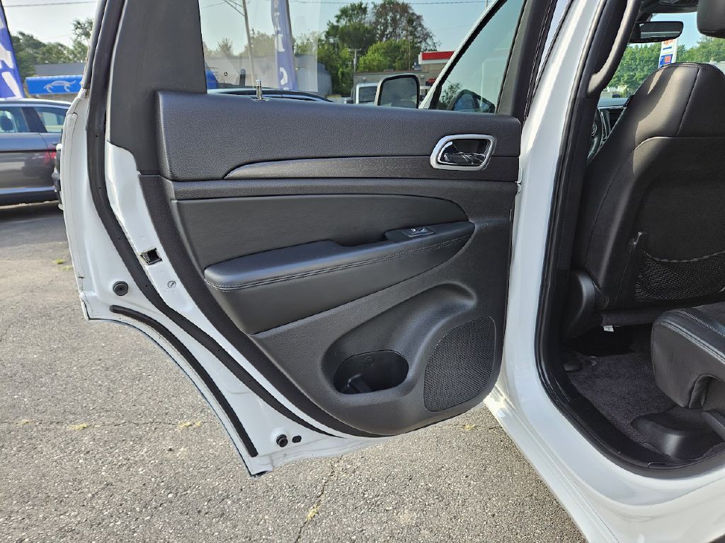 2018 Jeep Grand Cherokee Image 30