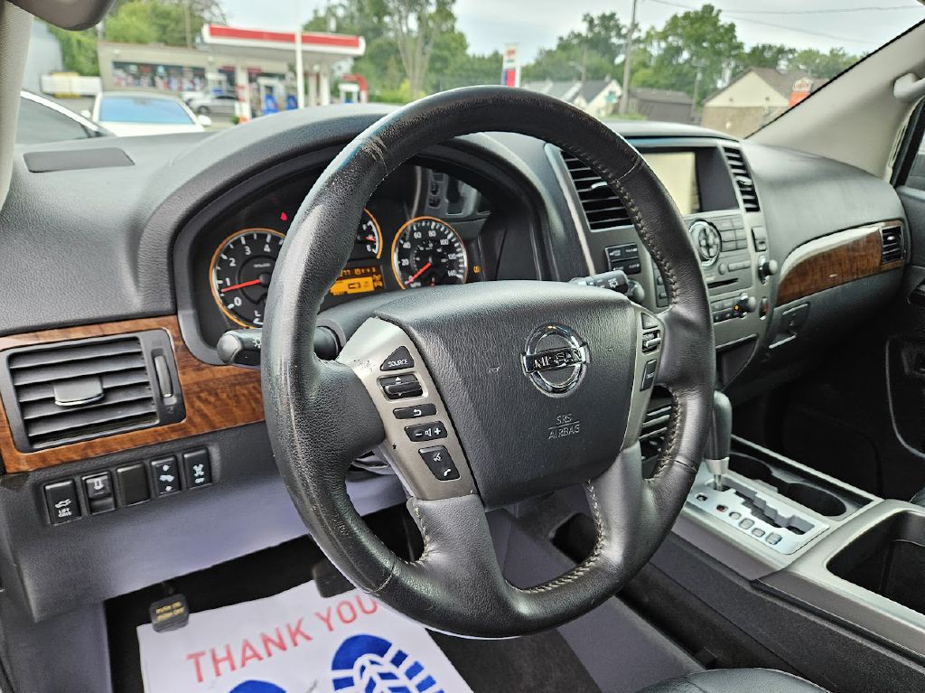 2014 Nissan Armada Image 12