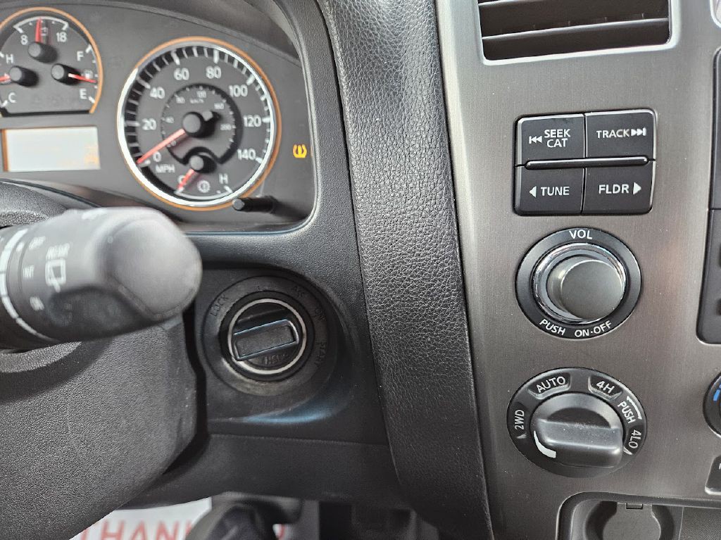 2014 Nissan Armada Image 20