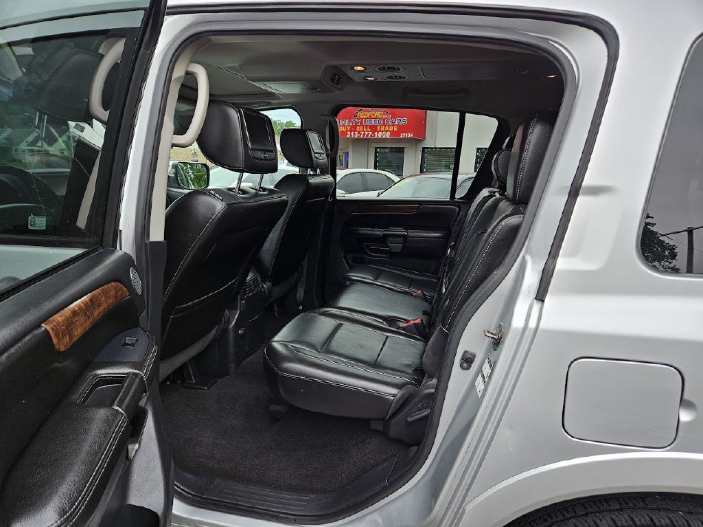 2014 Nissan Armada Image 30