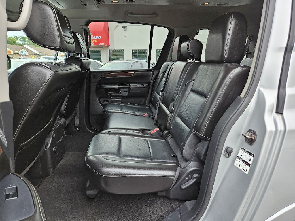 2014 Nissan Armada Image 31