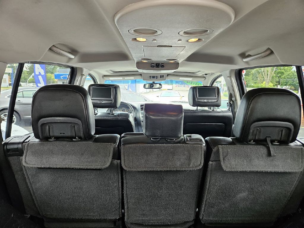 2014 Nissan Armada Image 35