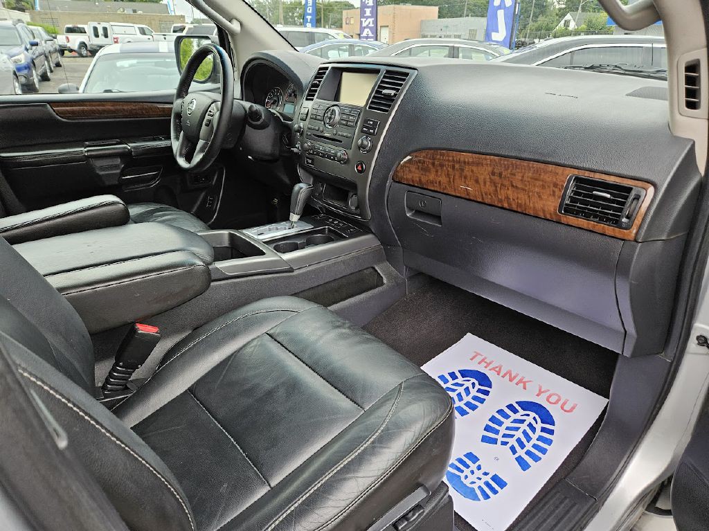 2014 Nissan Armada Image 37