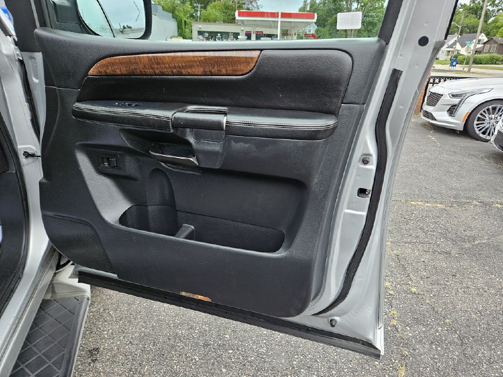 2014 Nissan Armada Image 42