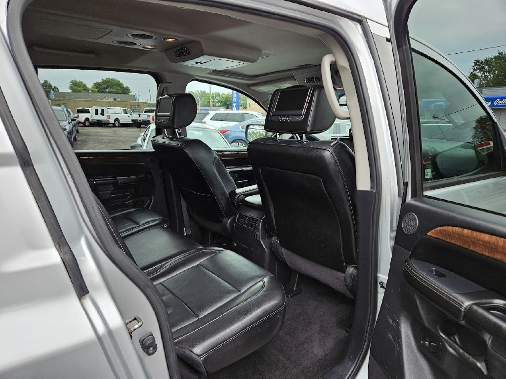 2014 Nissan Armada Image 46