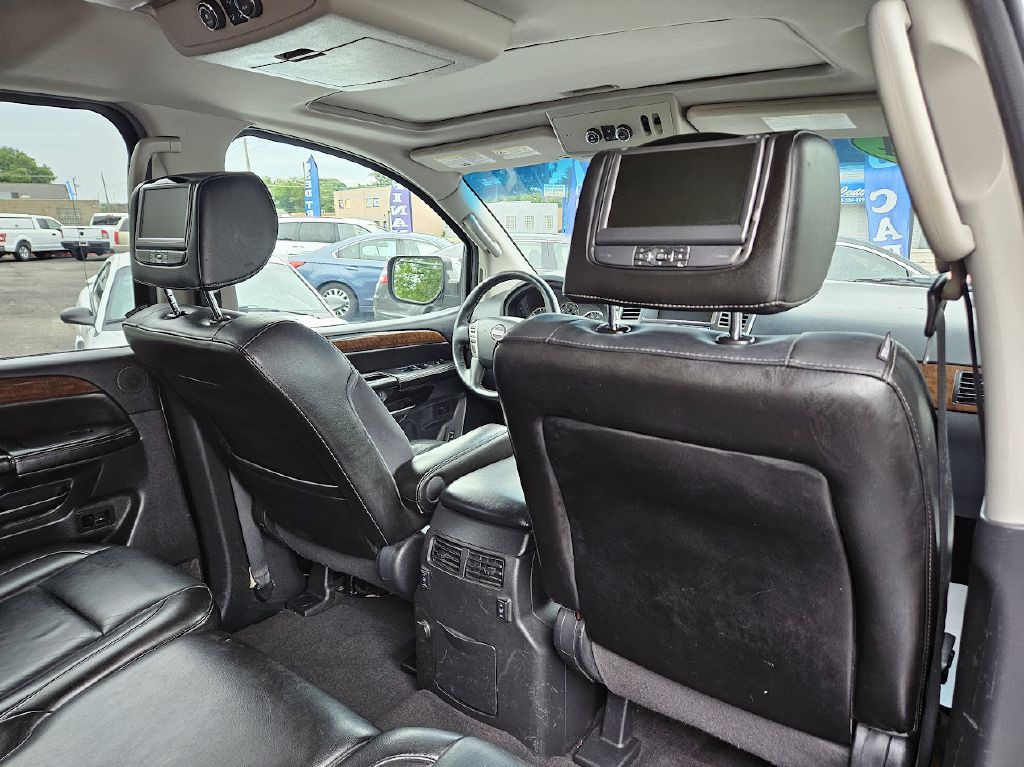 2014 Nissan Armada Image 47