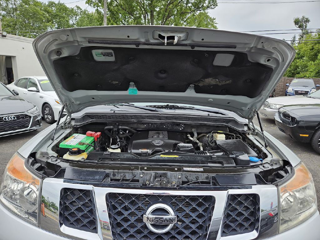 2014 Nissan Armada Image 50