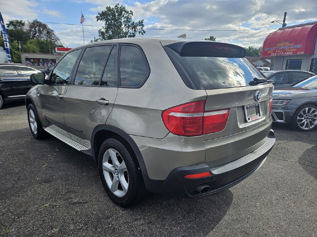 2010 BMW X5 Image 9