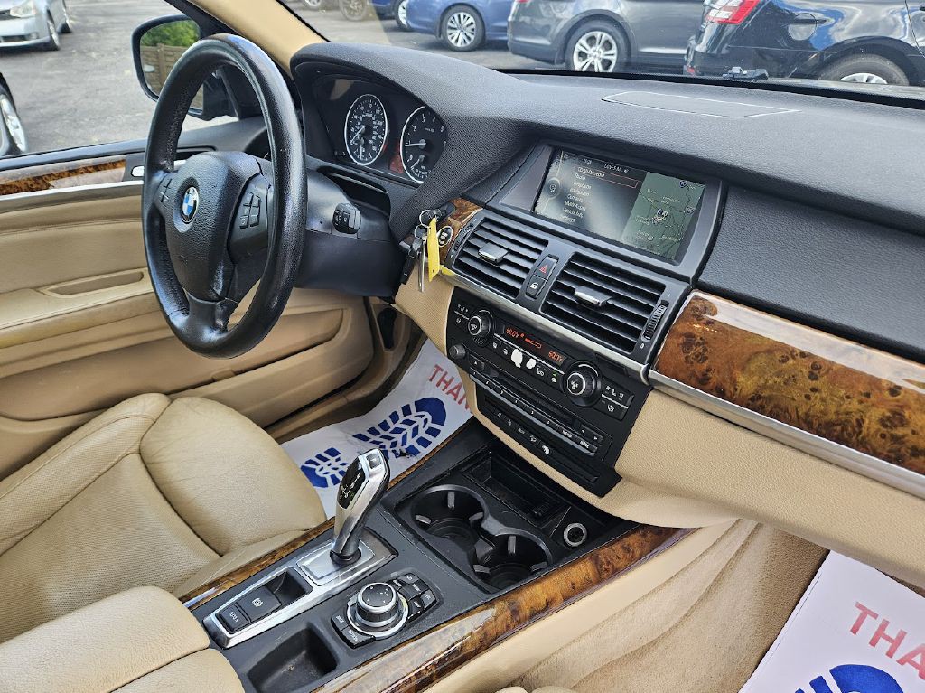 2010 BMW X5 Image 36