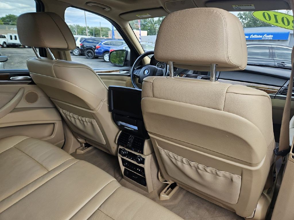 2010 BMW X5 Image 42