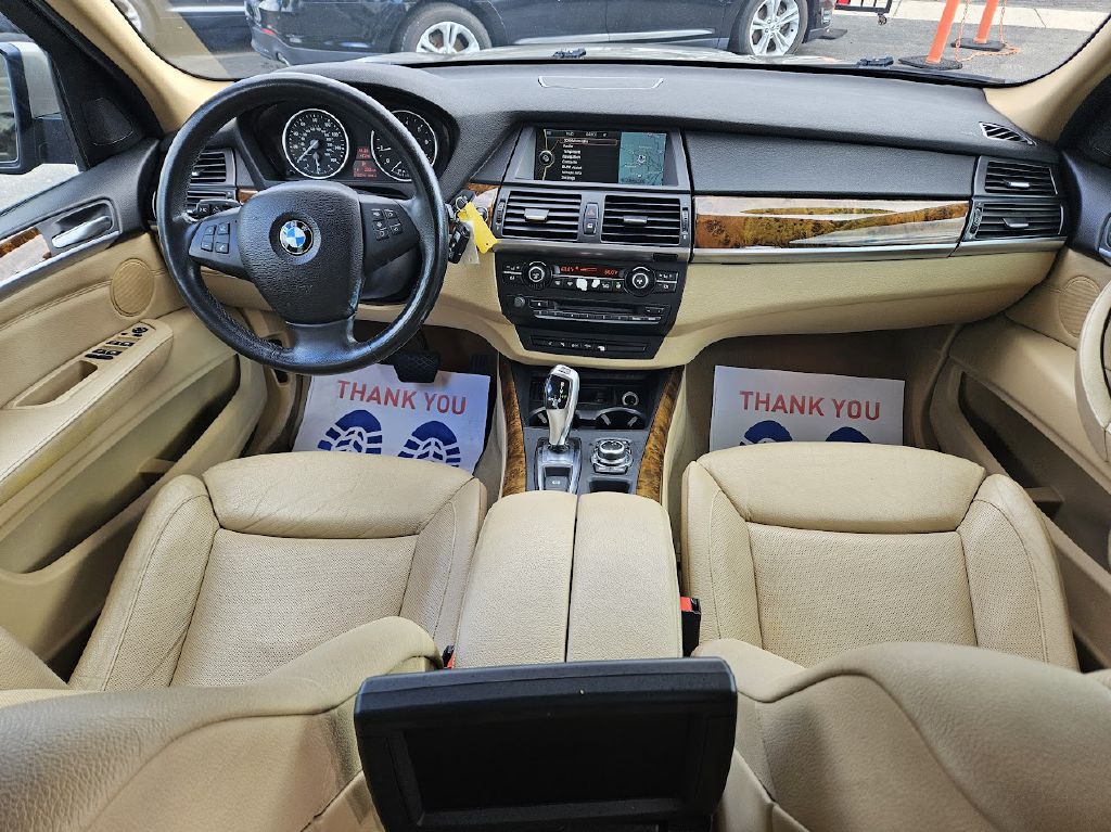 2010 BMW X5 Image 43
