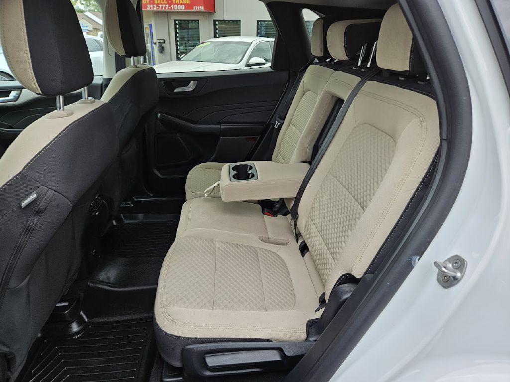 2021 Ford Escape Image 31