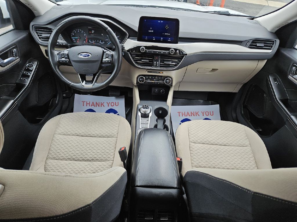 2021 Ford Escape Image 45