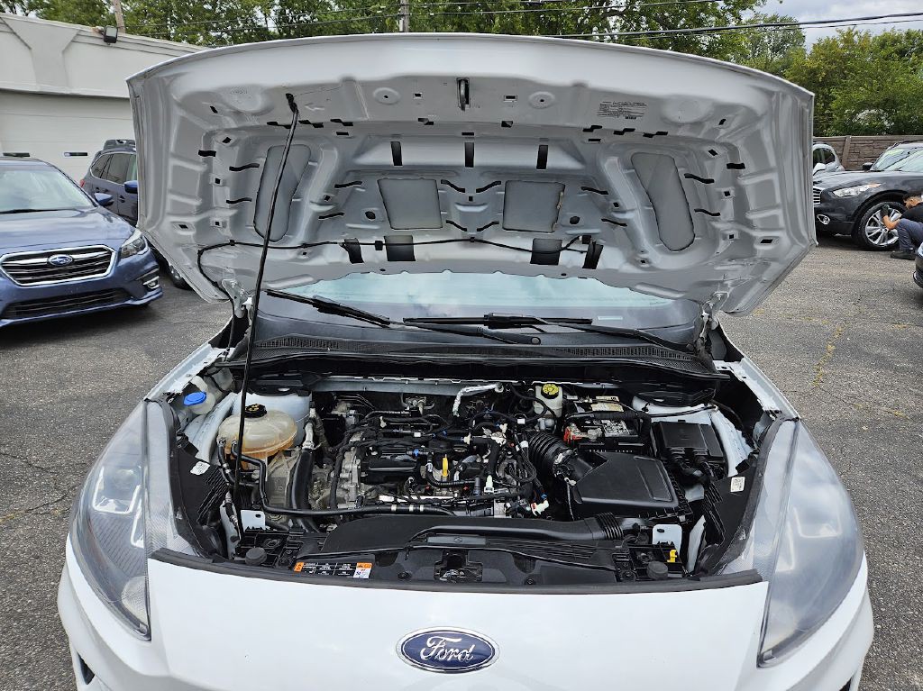 2021 Ford Escape Image 47