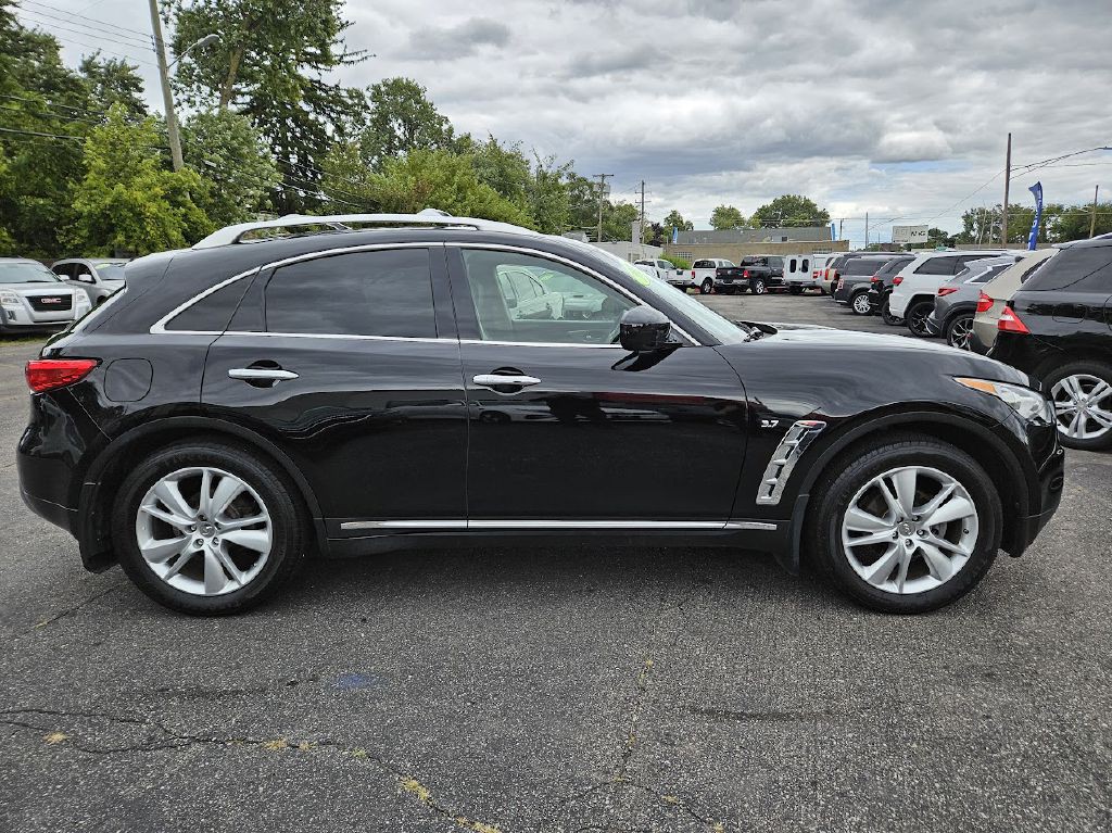 2014 INFINITI QX70 Image 7