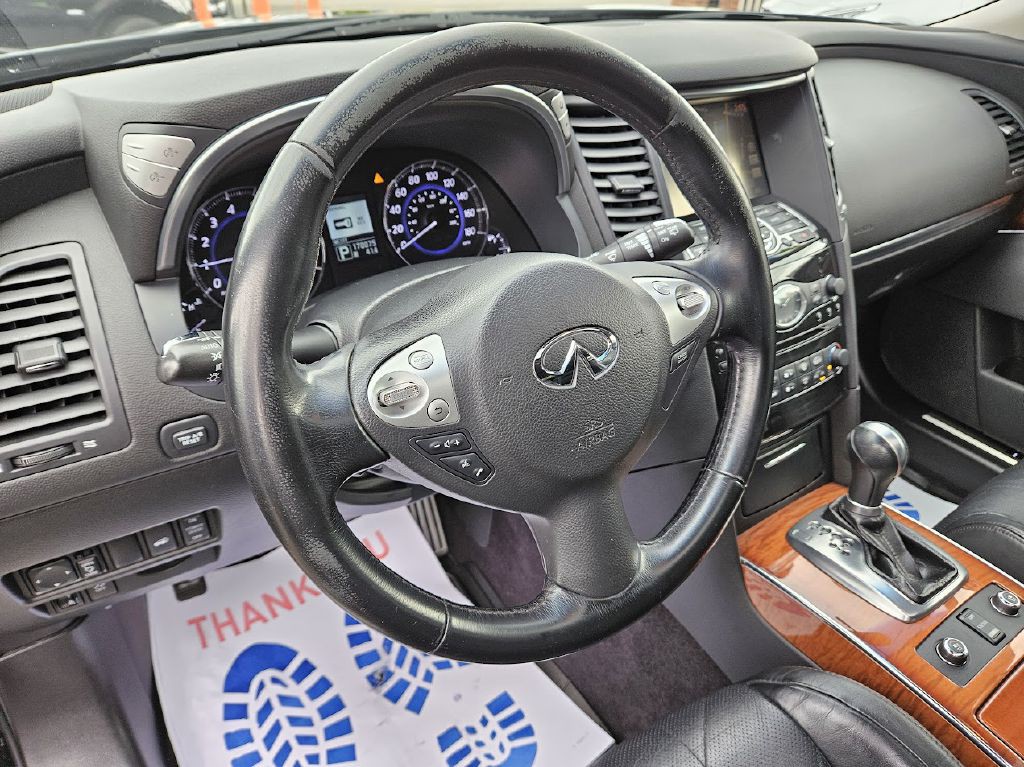 2014 INFINITI QX70 Image 15