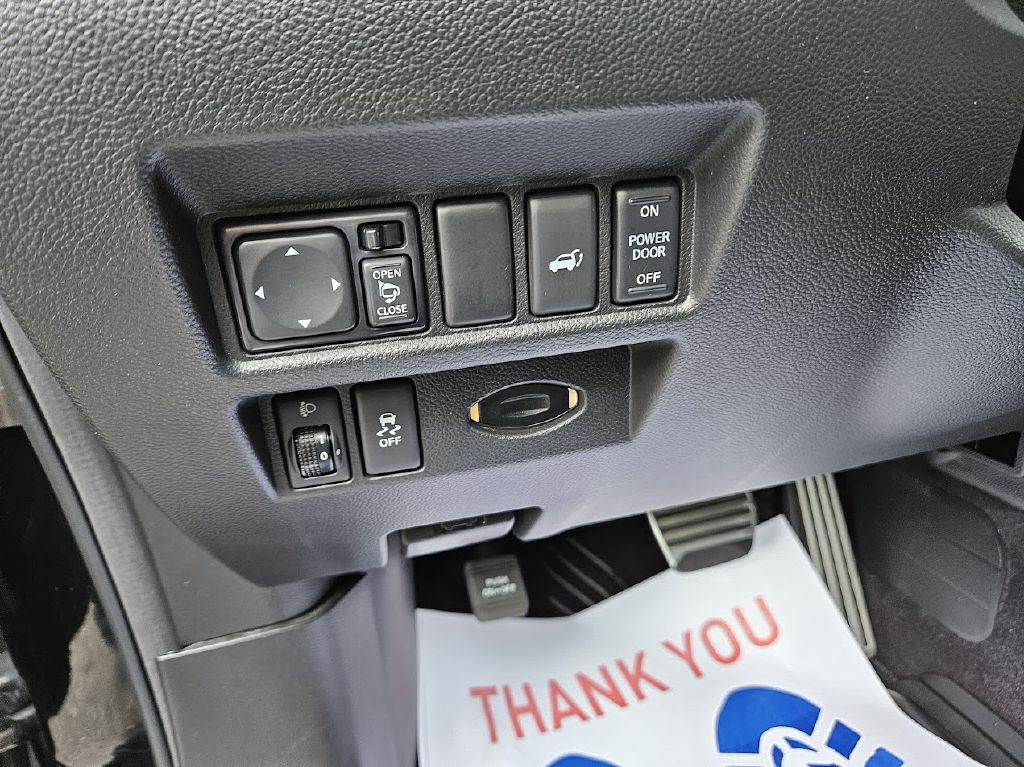 2014 INFINITI QX70 Image 17