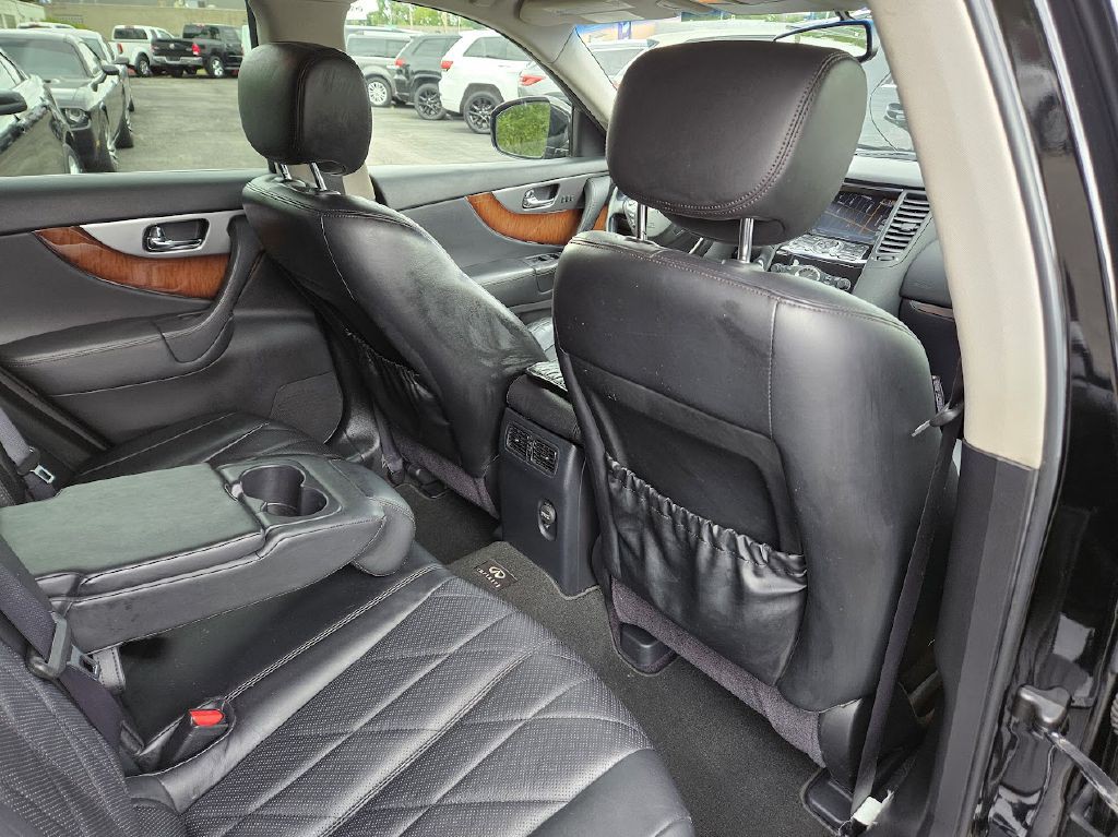 2014 INFINITI QX70 Image 47
