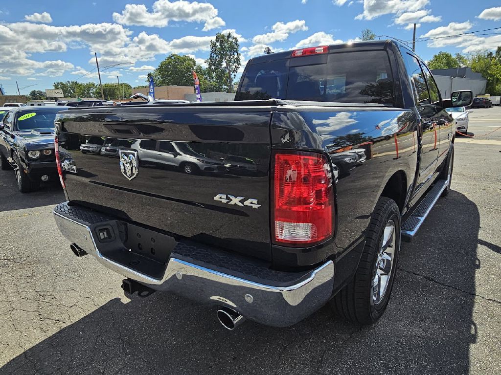 2016 RAM 1500 Image 7