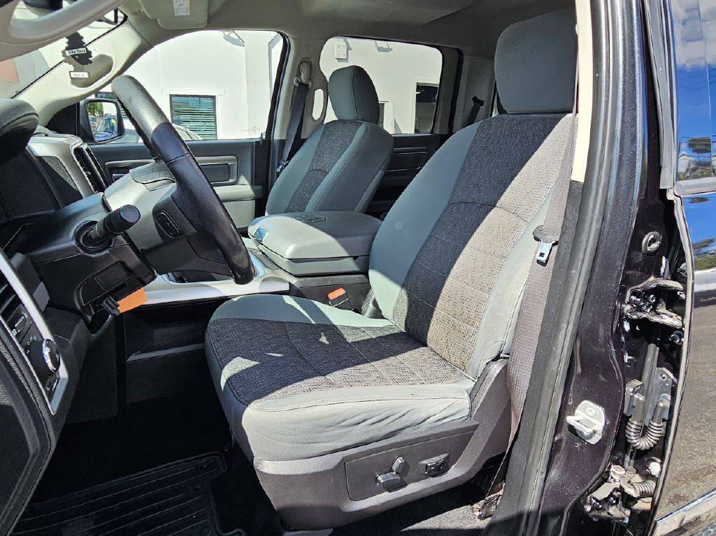 2016 RAM 1500 Image 18