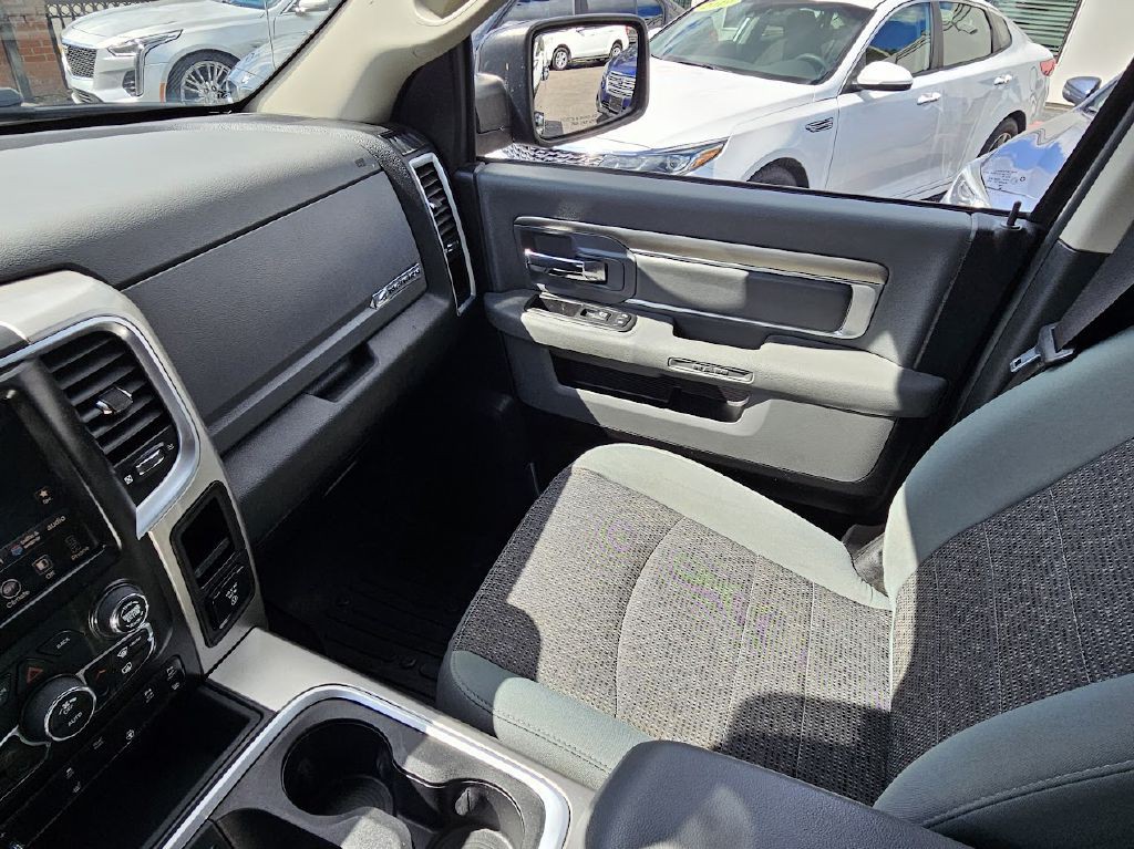 2016 RAM 1500 Image 24