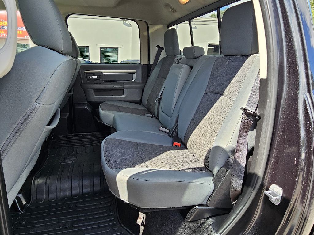 2016 RAM 1500 Image 31