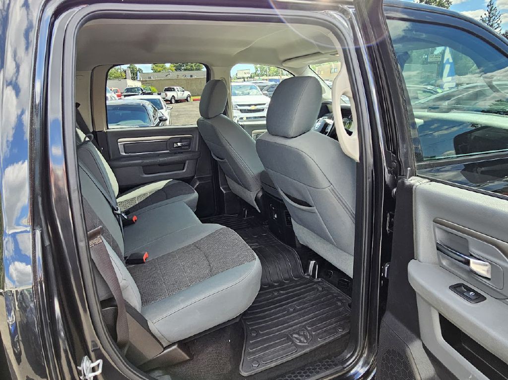 2016 RAM 1500 Image 40