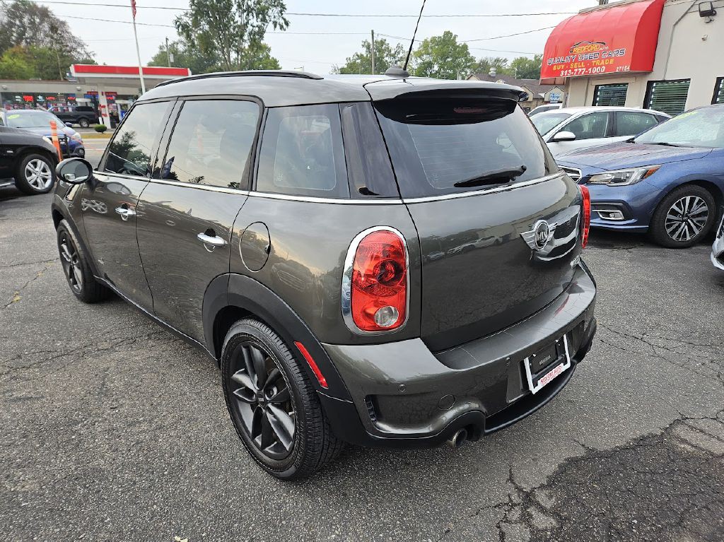 2012 MINI Cooper Image 9